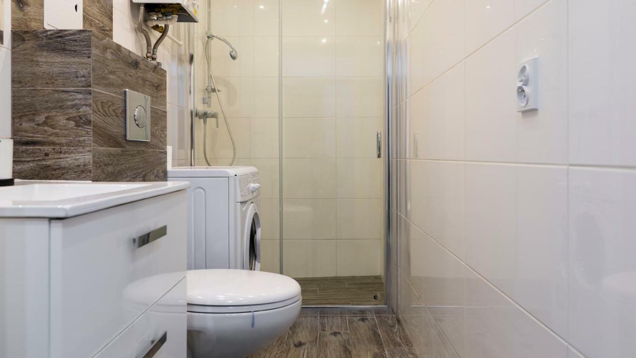 62sqm 2 bedroom, 1 private bathroom Apartament in Suburbiile Vechi Gdańsk Exterior foto