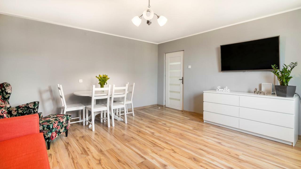 62sqm 2 bedroom, 1 private bathroom Apartament in Suburbiile Vechi Gdańsk Exterior foto