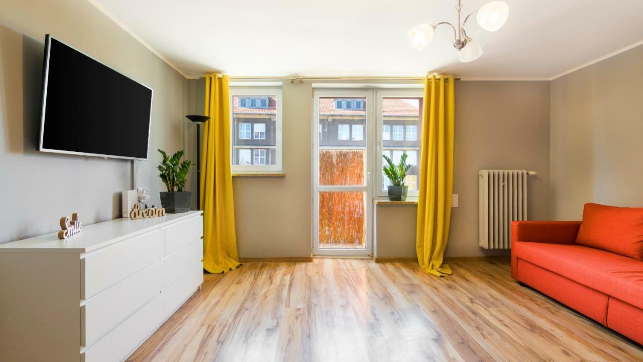 62sqm 2 bedroom, 1 private bathroom Apartament in Suburbiile Vechi Gdańsk Exterior foto